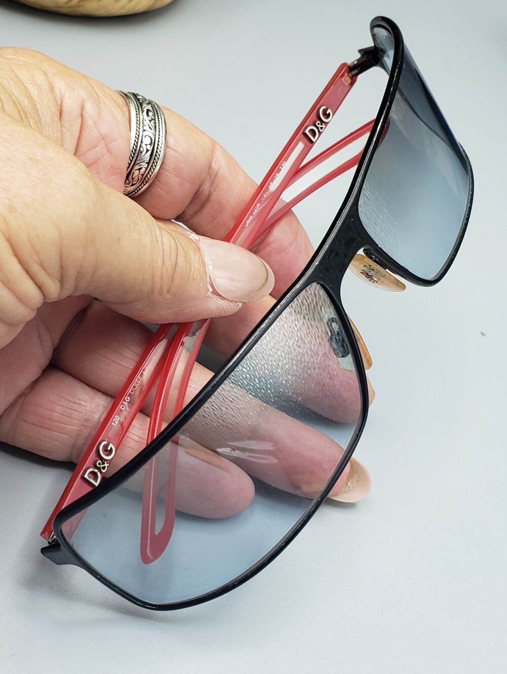 D&G Wrap Around - Black Frame w/ Red Temple Arms - Vintage Y2K Streetwear Unisex